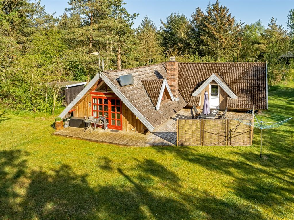 "Niesina" - 600m to the fjord | Boeken bij Flickmyhouse