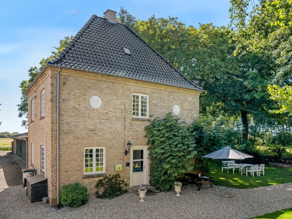 "Iivo" - 1.3km from the sea | Boeken bij Flickmyhouse