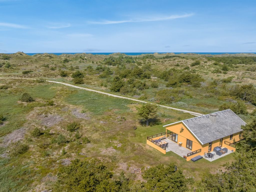 "Ola" - 900m from the sea | Boeken bij Flickmyhouse