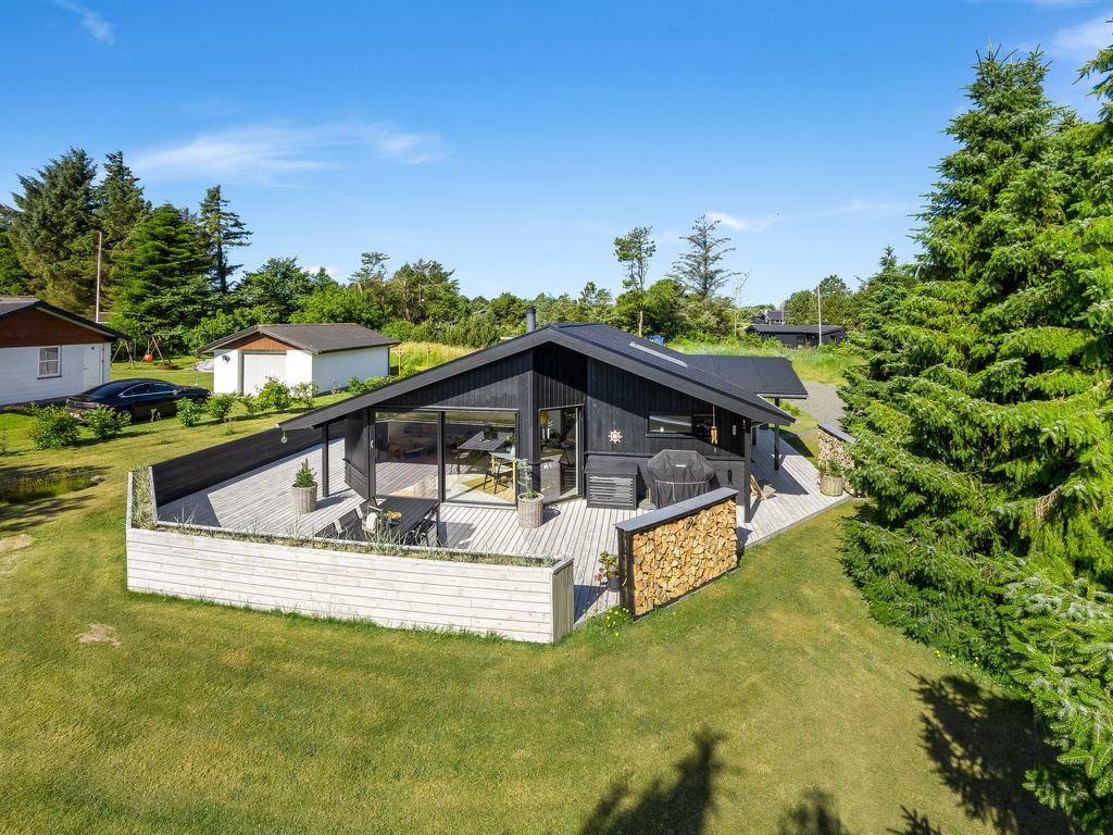 "Verner" - 990m from the sea | Boeken bij Flickmyhouse