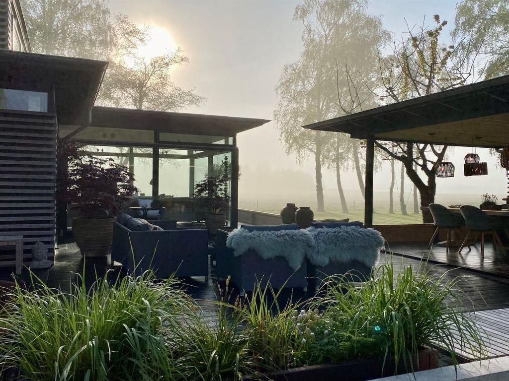 "Jo" - 175m to the fjord | Boeken bij Flickmyhouse