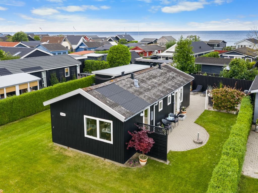 "Daya" - 75m from the sea | Boeken bij Flickmyhouse