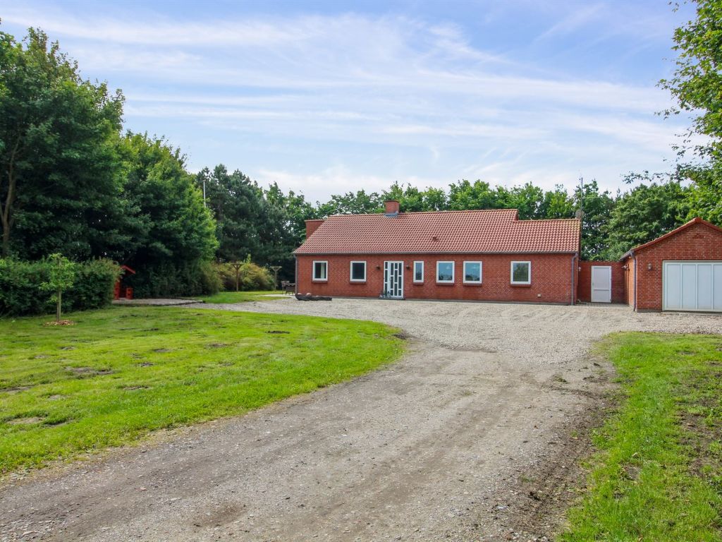 "Josefiina" - 22km from the sea | Boeken bij Flickmyhouse