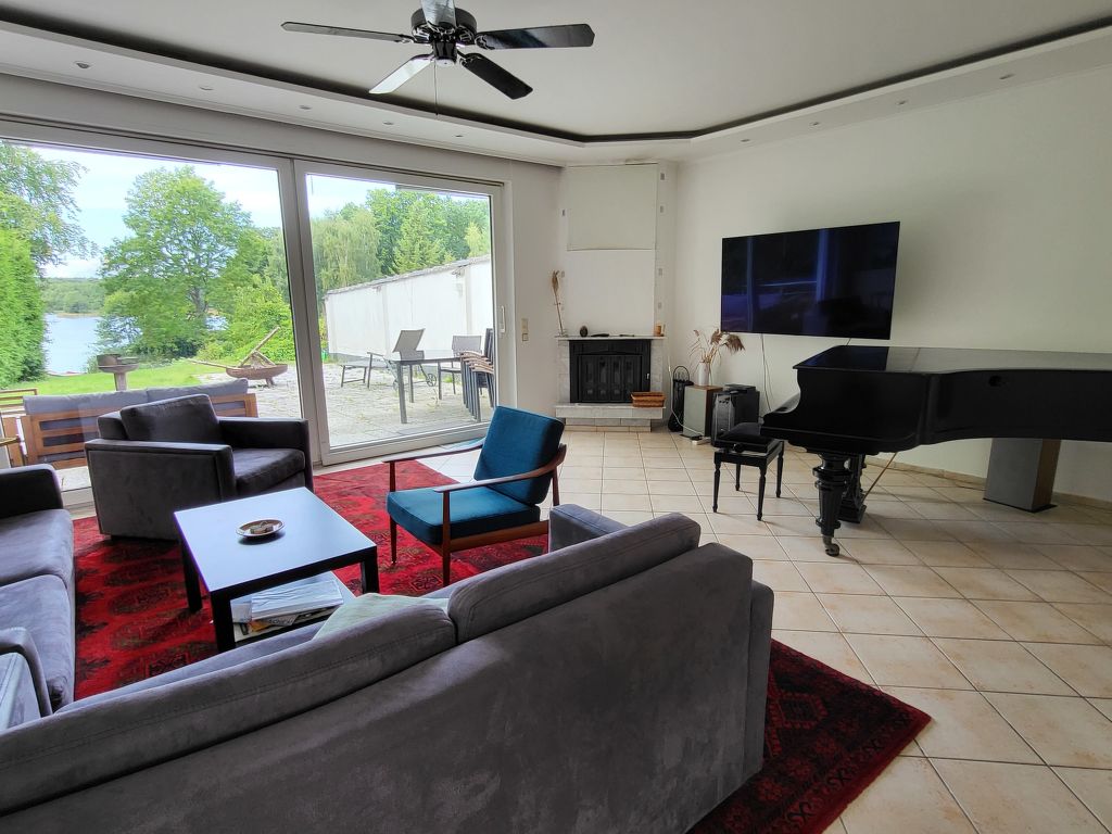 Terrassenwohnung am See | Boeken bij Flickmyhouse