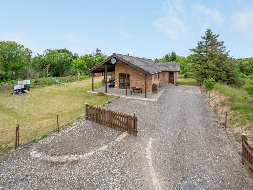 "Rika" - 525m to the fjord | Boeken bij Flickmyhouse