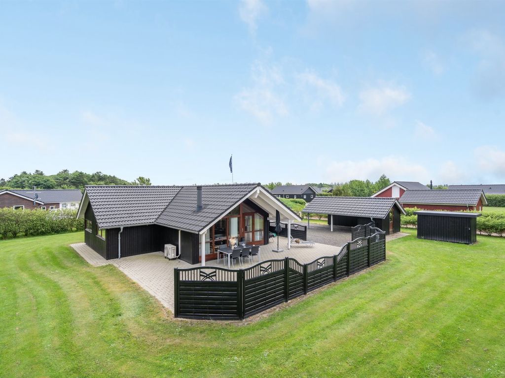 "Chermeine" - 1.2km to the fjord | Boeken bij Flickmyhouse