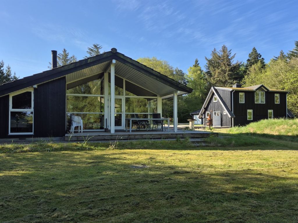 "Aswarth" - 50m to the fjord | Boeken bij Flickmyhouse