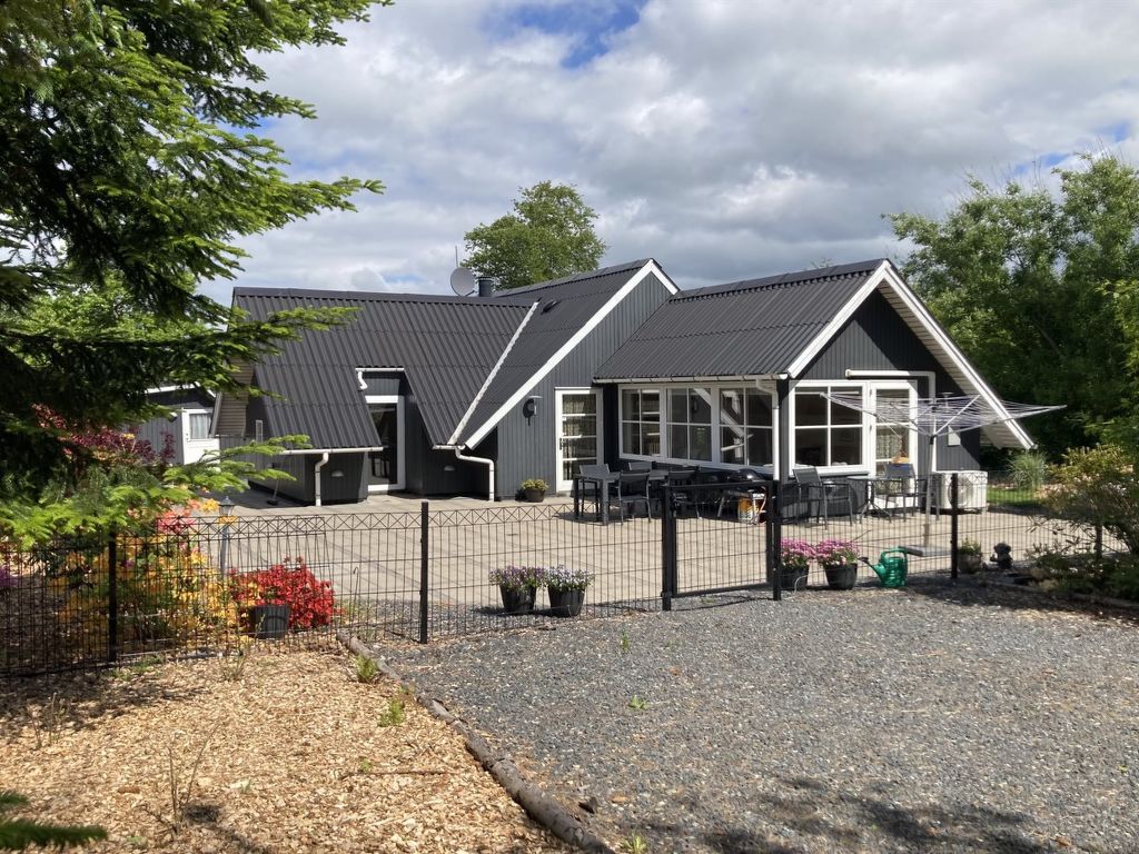 "Adisl" - 600m to the fjord | Boeken bij Flickmyhouse