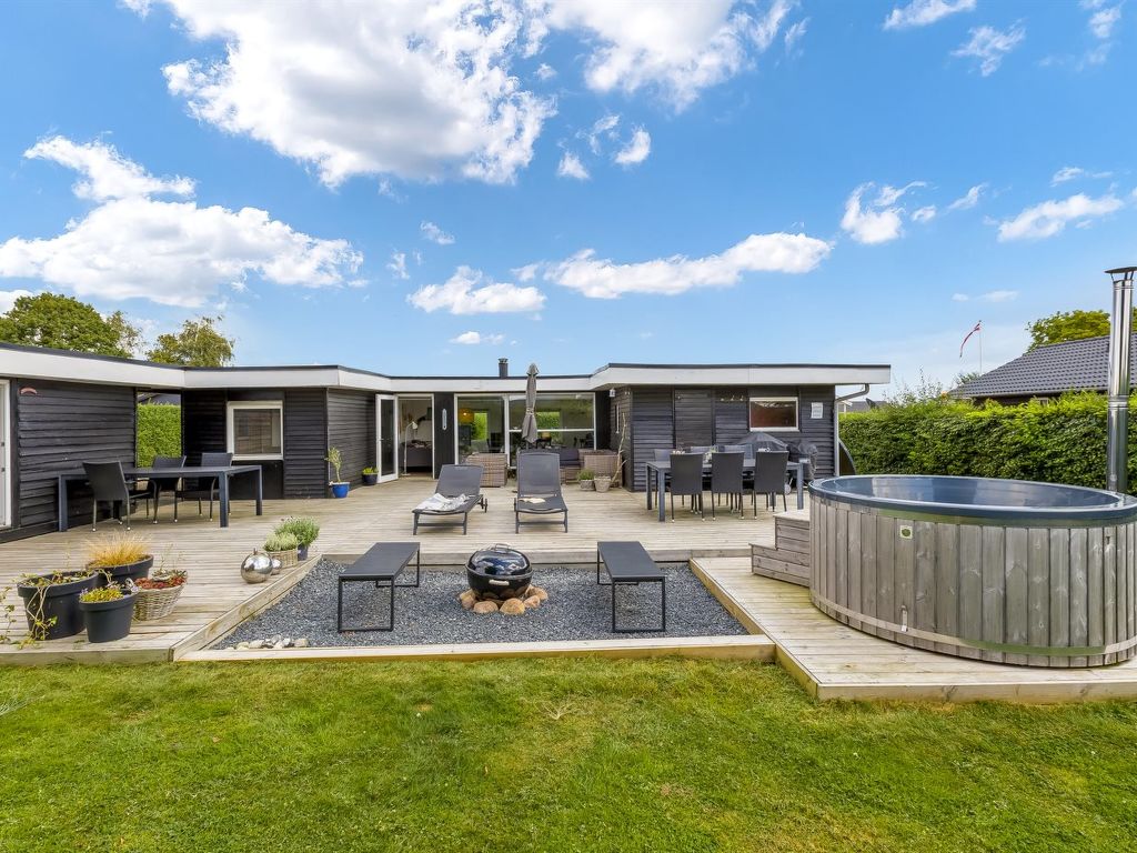 "Adia" - 500m from the sea | Boeken bij Flickmyhouse