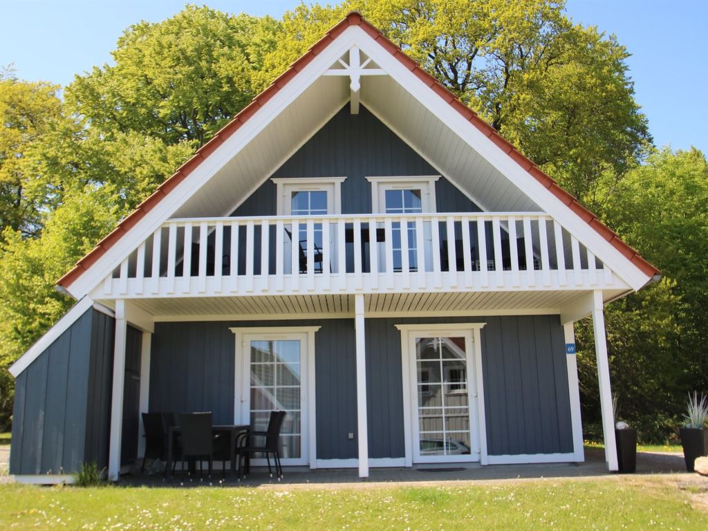 "Babette" - 75m to the fjord | Boeken bij Flickmyhouse