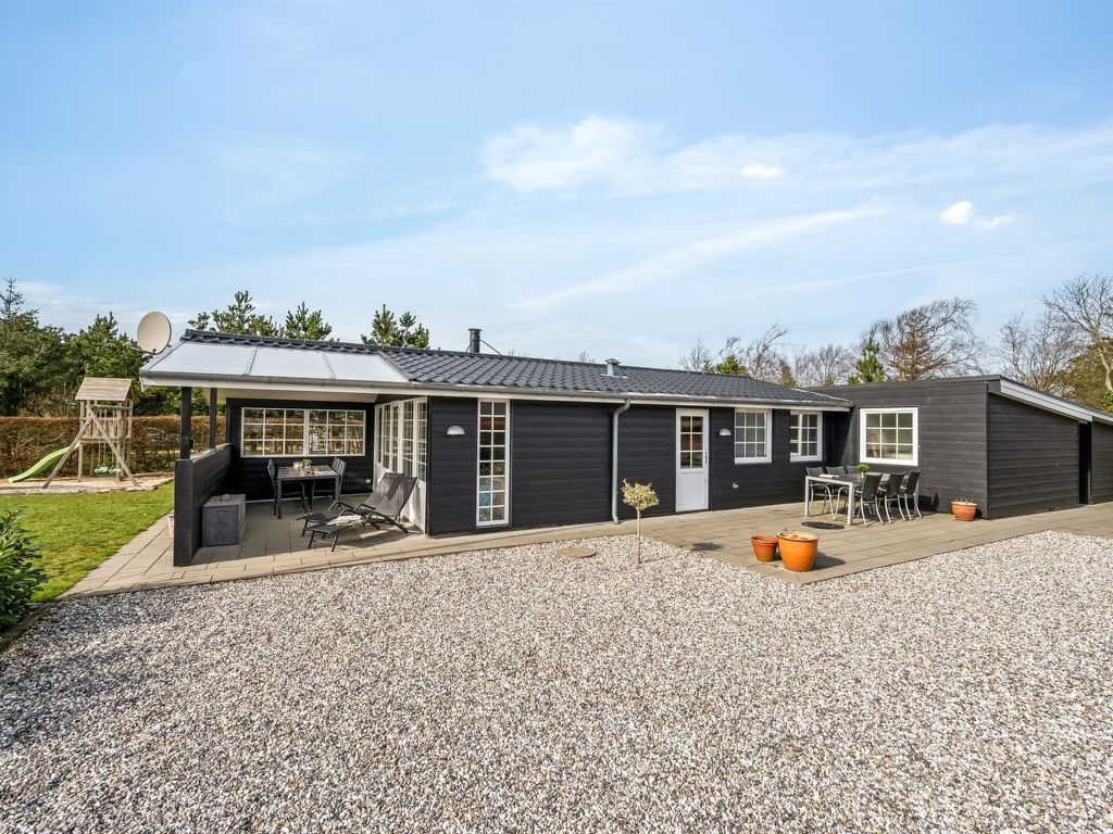 "Ludvika" - 300m to the fjord | Boeken bij Flickmyhouse