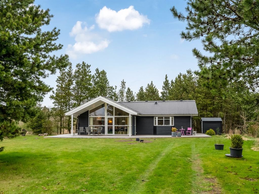 "Teija" - 600m to the fjord | Boeken bij Flickmyhouse