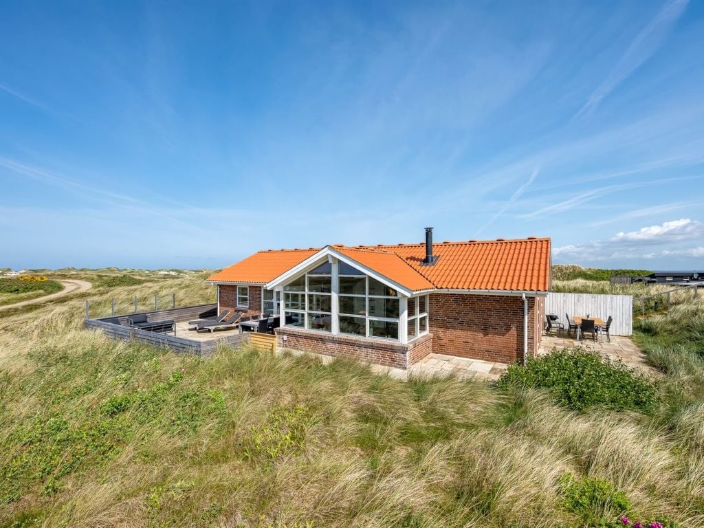 "Ema" - 500m from the sea | Boeken bij Flickmyhouse