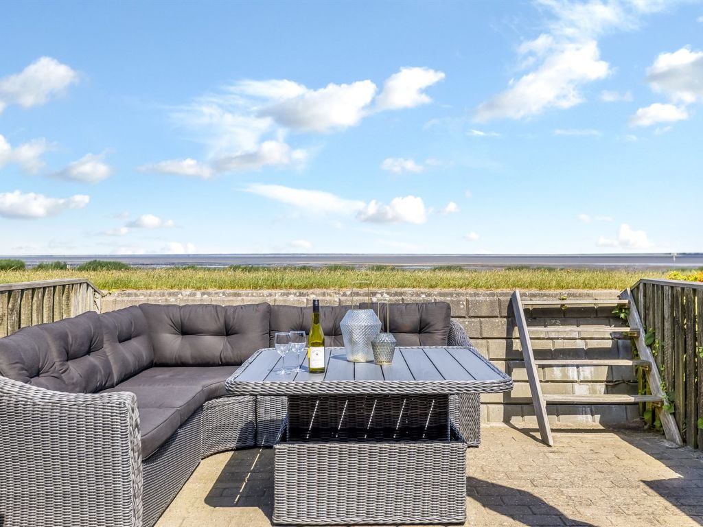 "Kjera" - 2.4km from the sea | Boeken bij Flickmyhouse