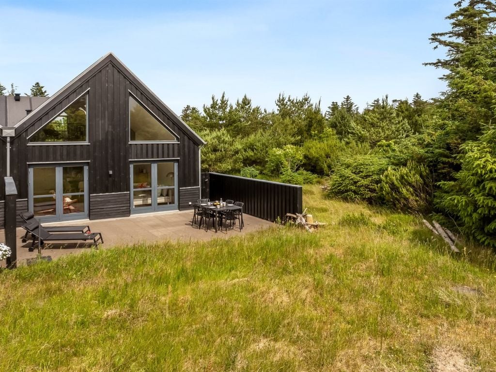 "Anelle" - 2.5km from the sea | Boeken bij Flickmyhouse