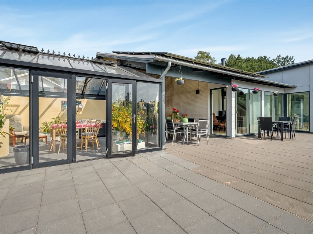 "Jonce" - 800m from the sea | Boeken bij Flickmyhouse