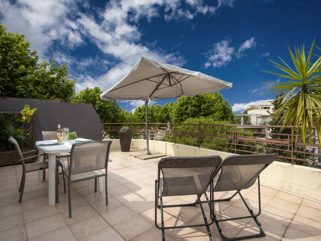 Le St Cloud | Boeken bij Flickmyhouse