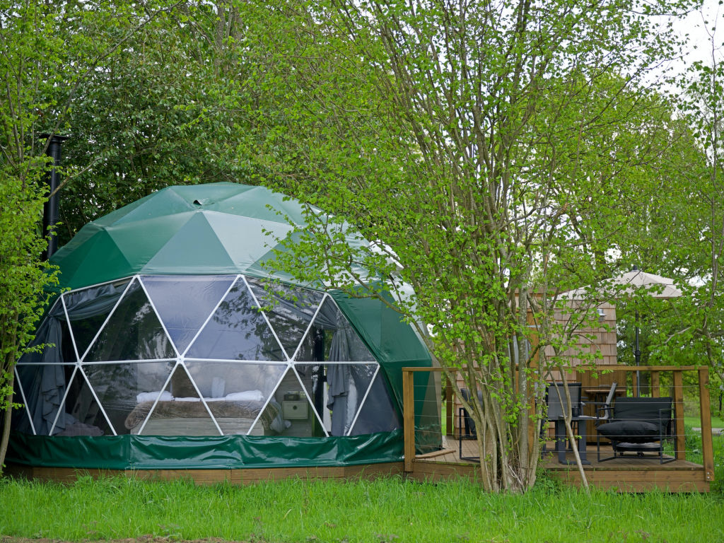Hever Luxury Dome | Boeken bij Flickmyhouse