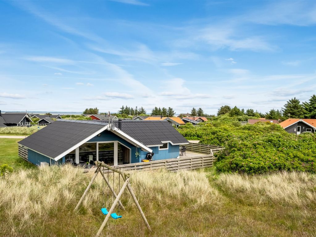 "Valia" - 400m to the fjord | Boeken bij Flickmyhouse