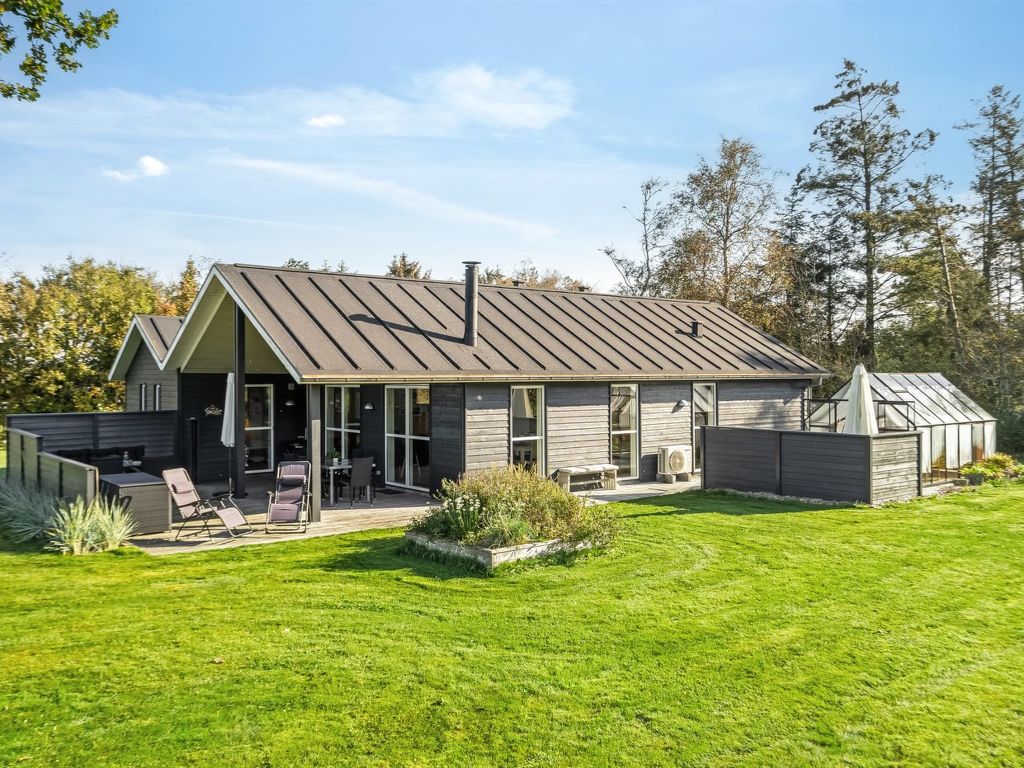 "Carlina" - 700m to the fjord | Boeken bij Flickmyhouse