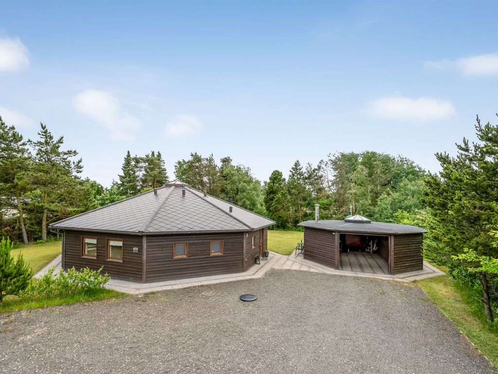 "Reiner" - 300m to the fjord | Boeken bij Flickmyhouse