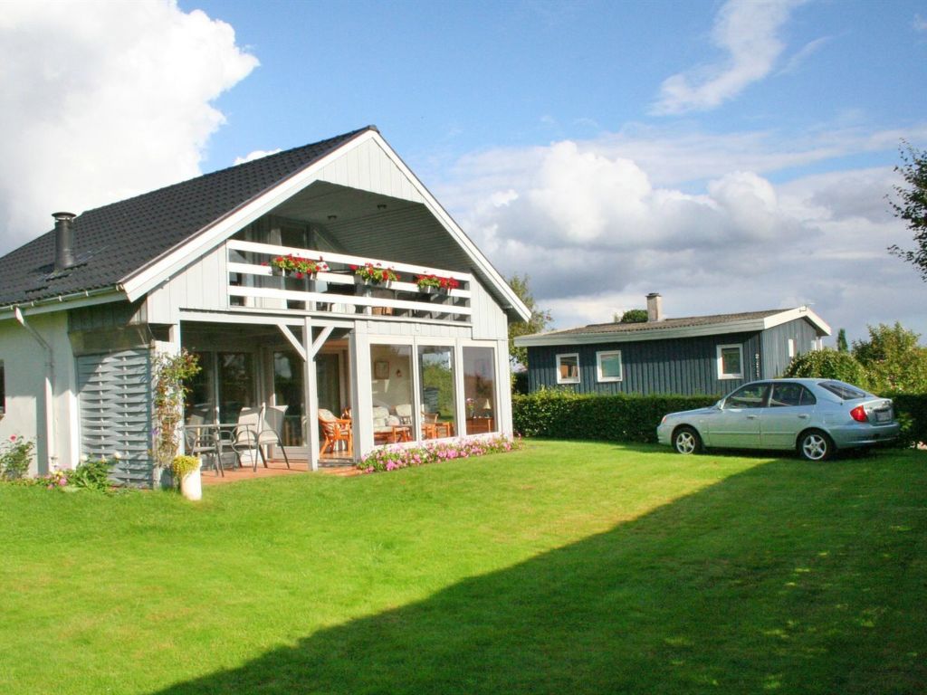 "Sauli" - 200m to the fjord | Boeken bij Flickmyhouse