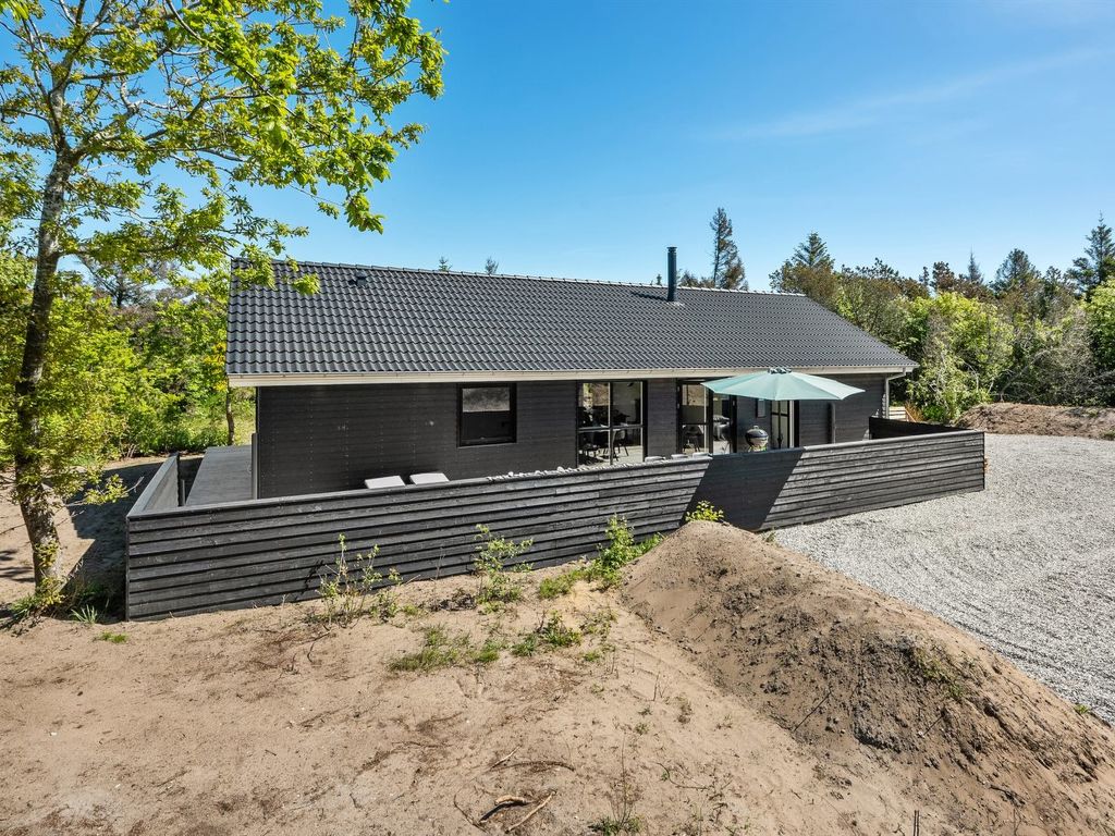 "Merve" - 800m to the fjord | Boeken bij Flickmyhouse