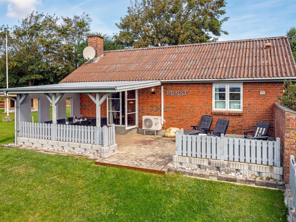 "Tuki" - 700m to the fjord | Boeken bij Flickmyhouse