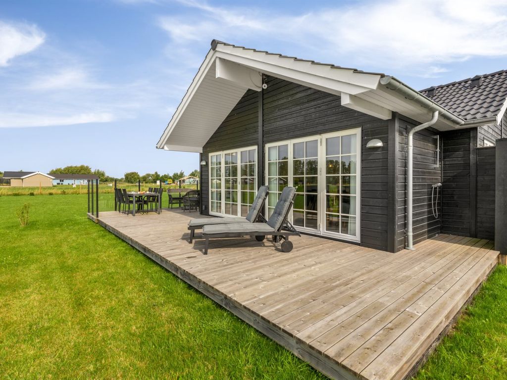 "Hellevi" - 900m from the sea | Boeken bij Flickmyhouse