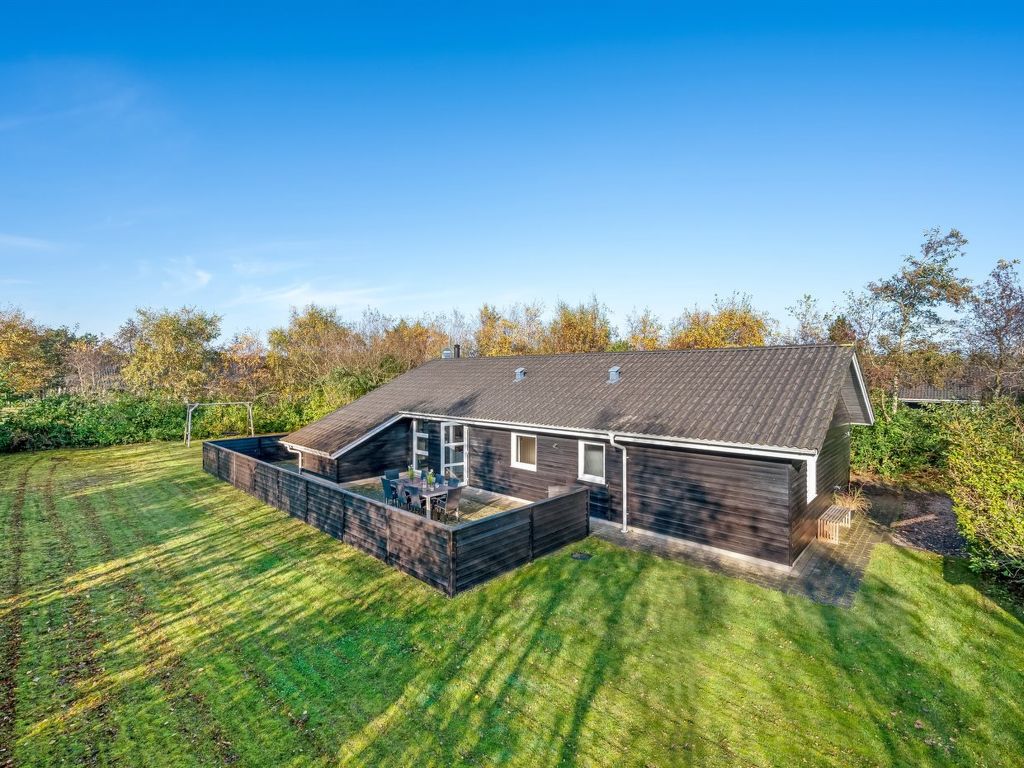 "Efka" - 600m to the fjord | Boeken bij Flickmyhouse