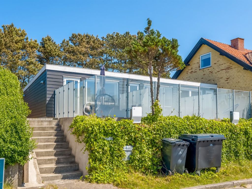 "Sibyll" - 2km from the sea | Boeken bij Flickmyhouse