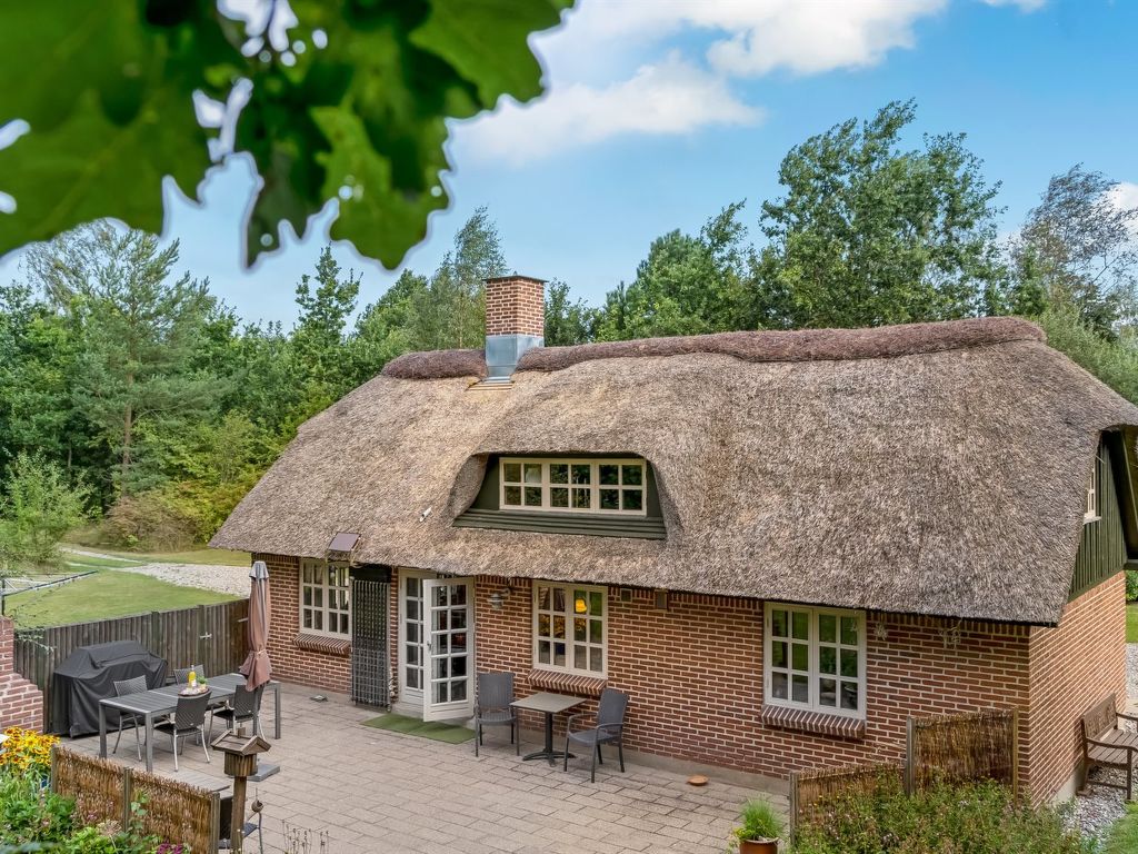 "Hilaria" - 2.1km from the sea | Boeken bij Flickmyhouse