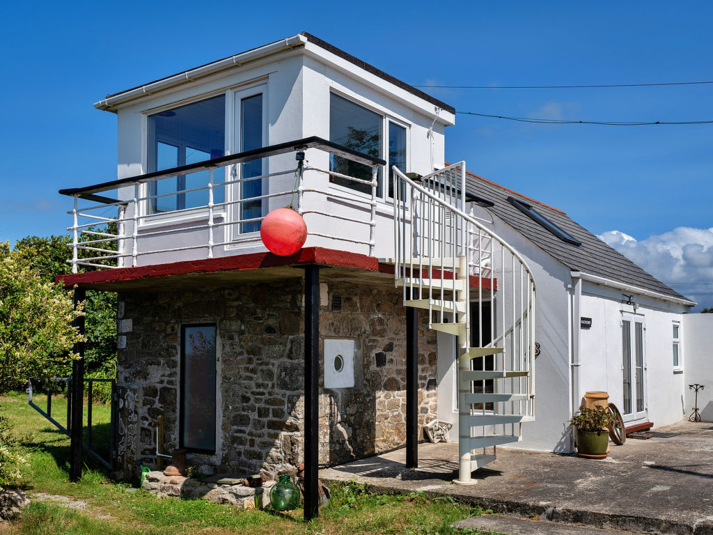 The Watchtower at Western Watch | Boeken bij Flickmyhouse