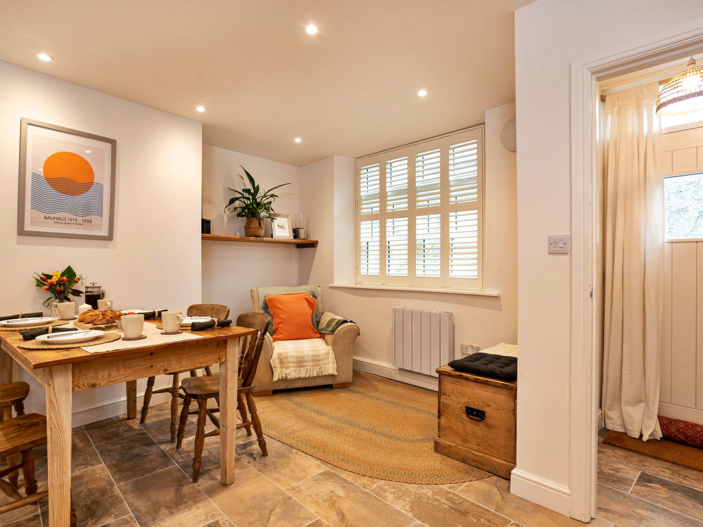 Courtyard Cottage | Boeken bij Flickmyhouse