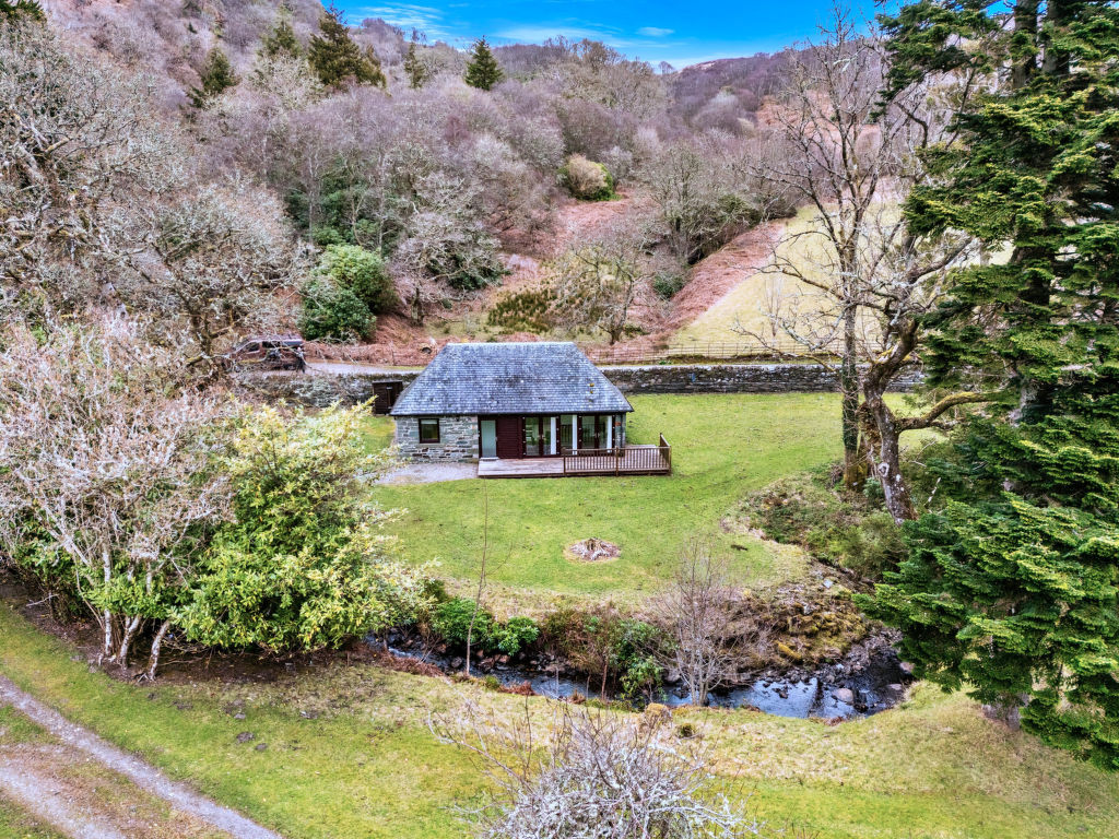 The Turbine House | Boeken bij Flickmyhouse