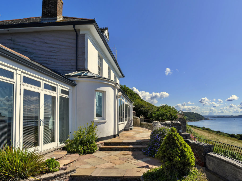 Penley Villa | Boeken bij Flickmyhouse