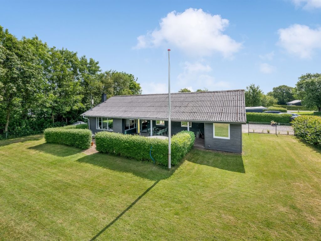 "Knag" - 800m to the fjord | Boeken bij Flickmyhouse