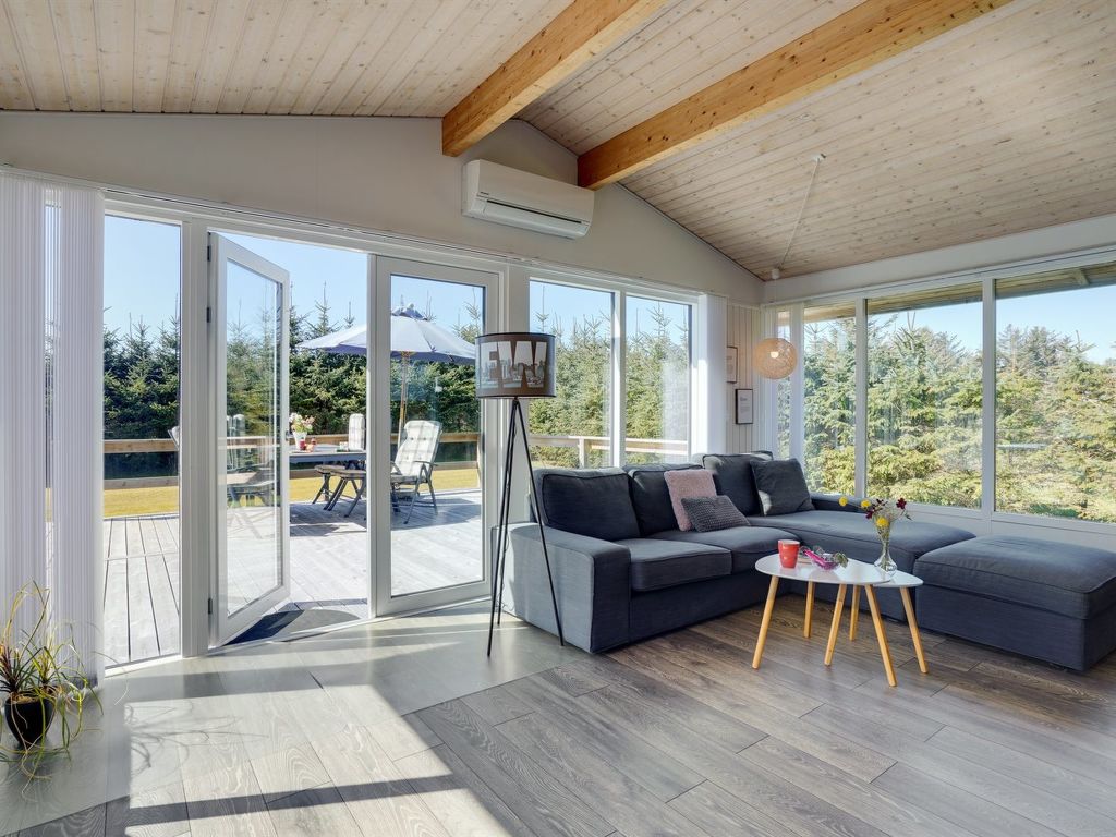 "Matilde" - 400m to the fjord | Boeken bij Flickmyhouse