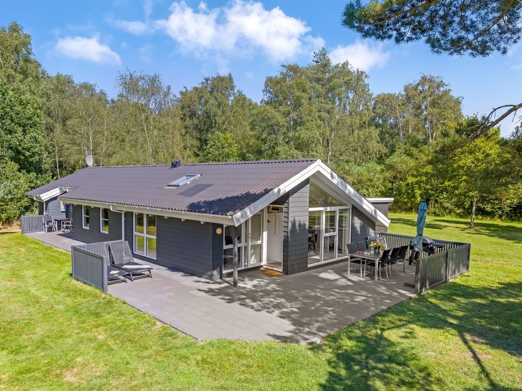 "Rathulf" - 700m from the sea | Boeken bij Flickmyhouse