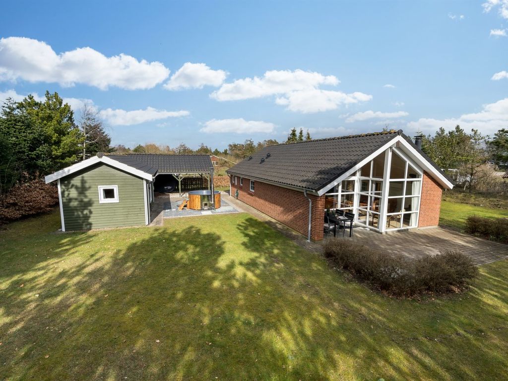 "Herminia" - 350m to the fjord | Boeken bij Flickmyhouse