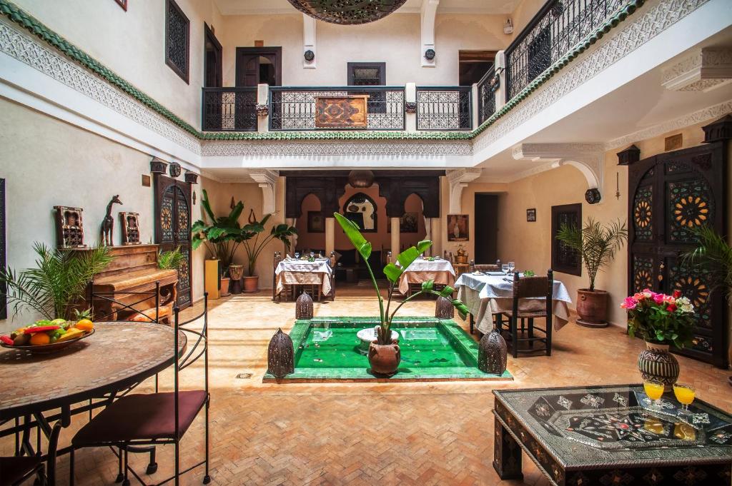 LiggingRiad Haraka bevindt zich in de Medina van Marrakech
