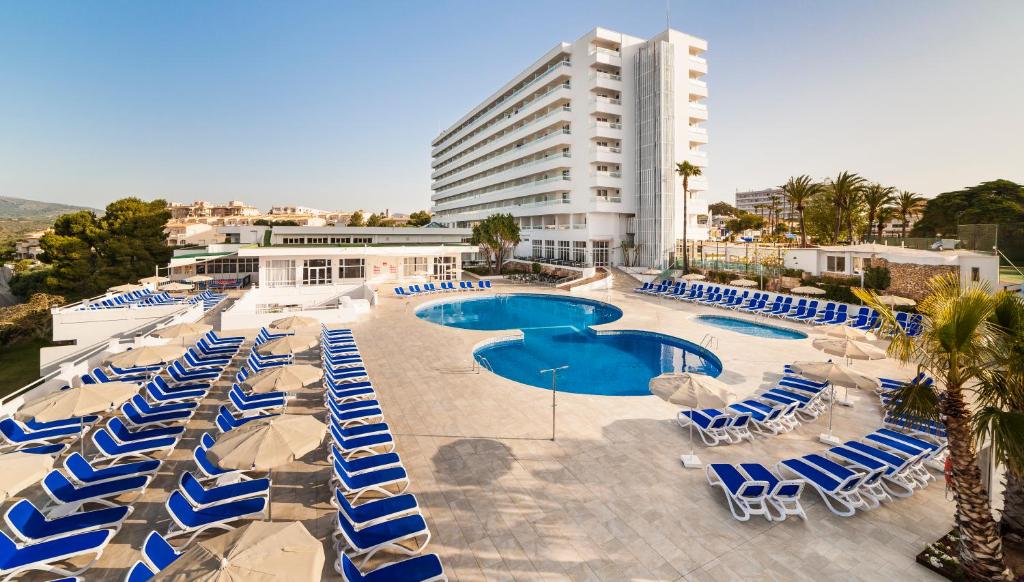 LiggingGlobales Samoa is gelegen in Calas de Mallorca