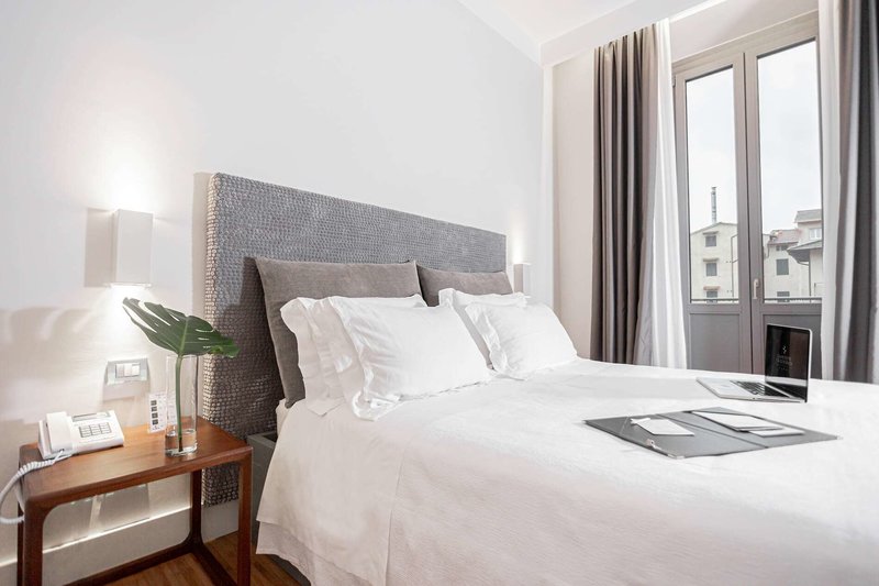 LiggingHet hotel heeft een uitstekende ligging op de rand van het grote thermale park Montecatini Terme