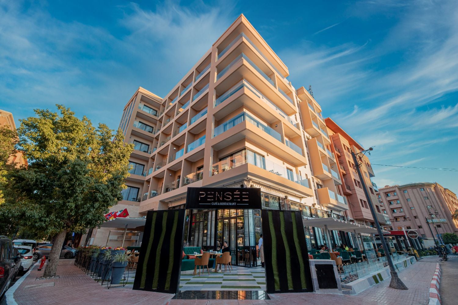 LiggingStars Hotel Marrakech ligt op ongeveer 2 kilometer van het beroemde Jemaa el-Fna-plein