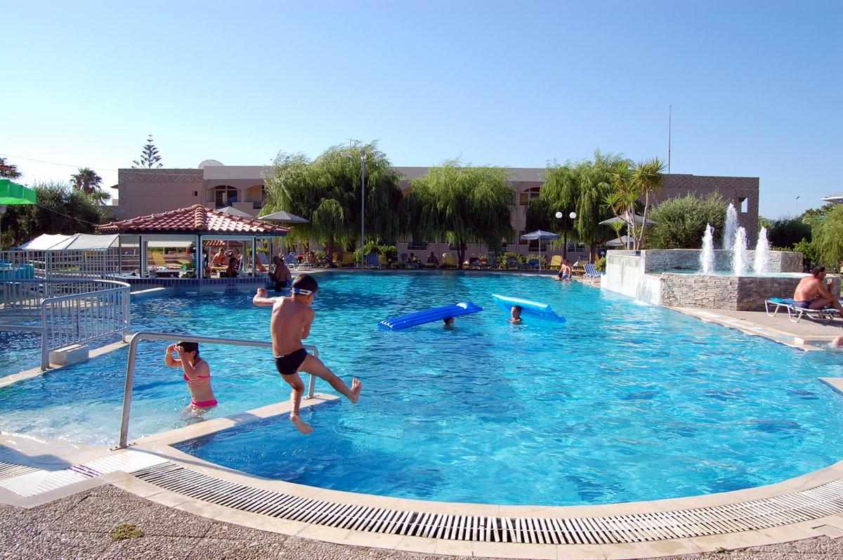 LiggingIlios K Village Resort ligt in Tigaki