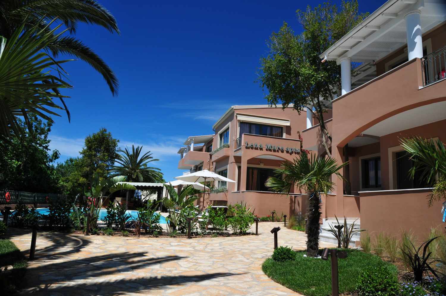 LiggingDit hotel bevindt zich in Acharavi