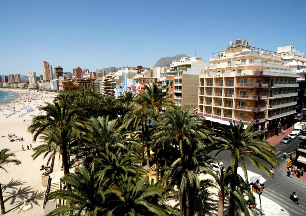 LiggingHotel Tanit ligt op een uitstekende locatie in Benidorm