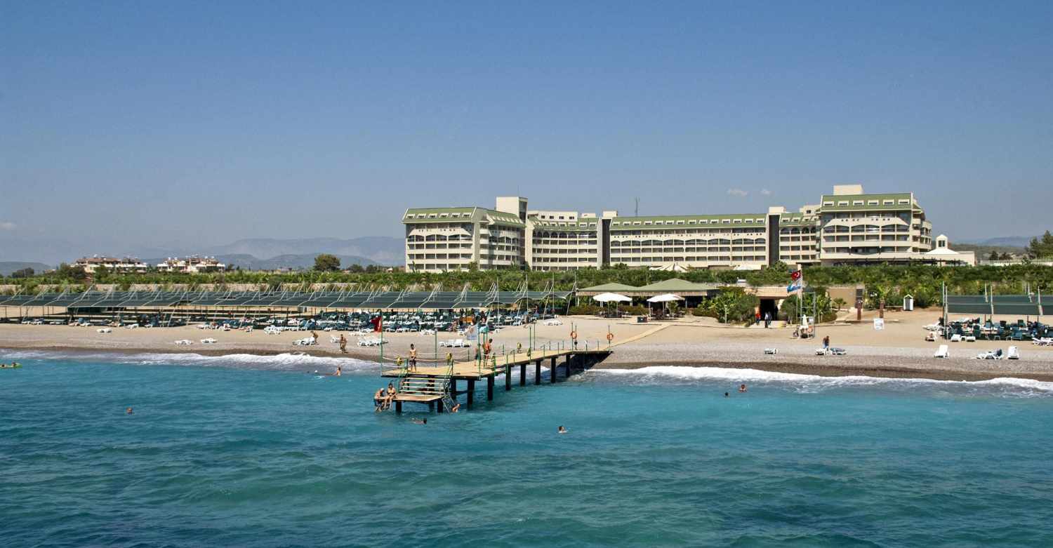 LiggingDit resort van hoge kwaliteit ligt centraal in Side