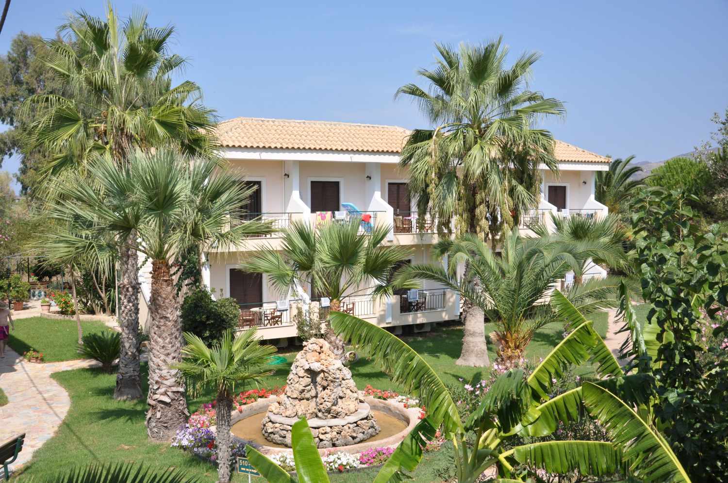 LiggingDit hotel ligt op circa 800 m van het strand