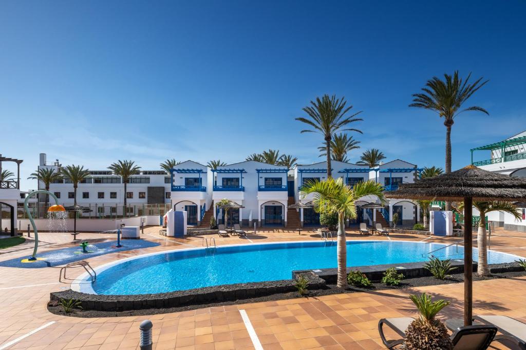 LiggingMirador Papagayo by LIVVO ligt in het toeristische centrum van Playa Blanca